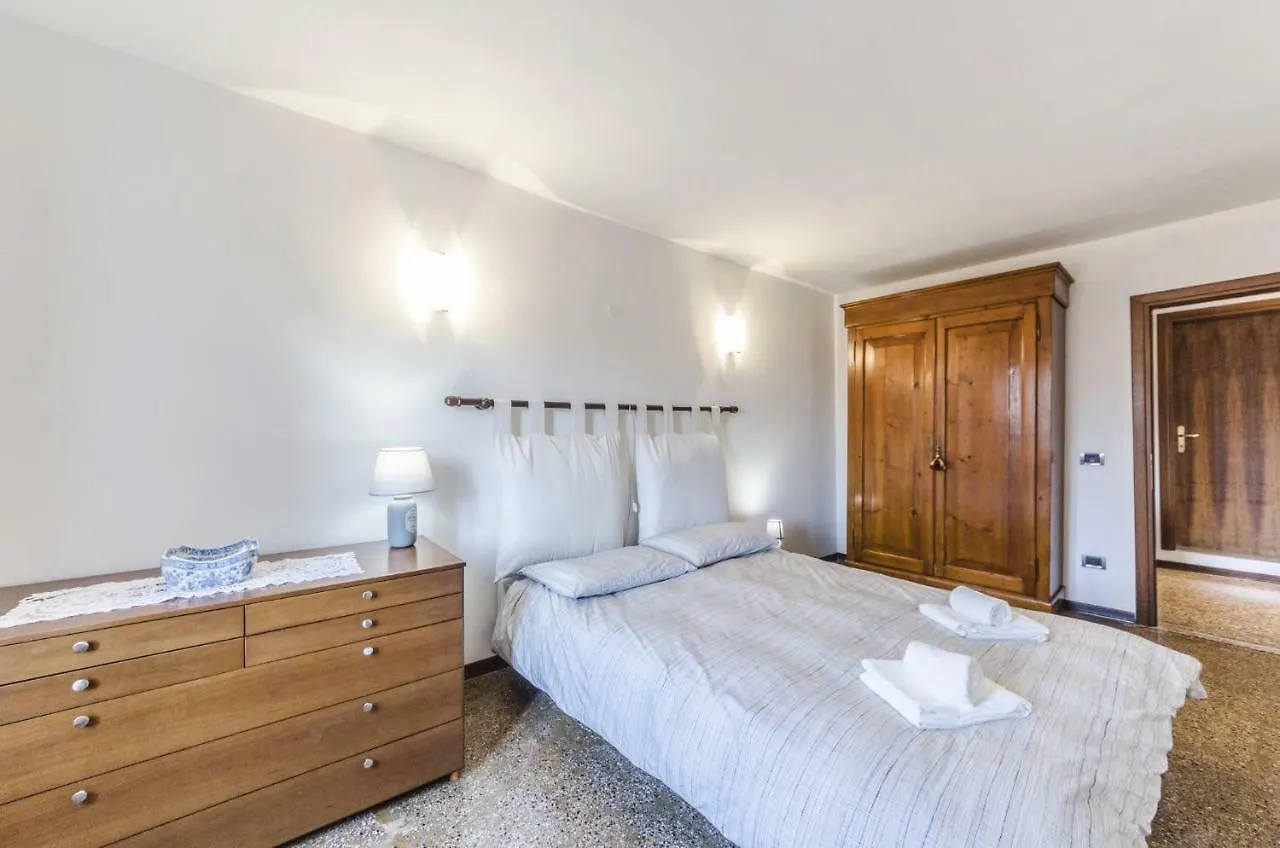 Apartamento Maurizio House - Near The Train Station Venecia